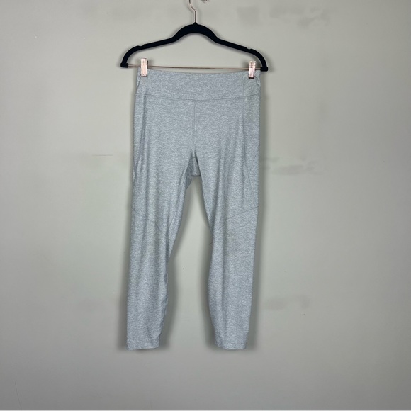 OUTDOOR VOICES LEGGINGS IN LIGHT GREY SIZE MEDIUM - Picture 3 of 13